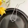 Korejský Módní Náhrdelník Srdce: Třpytivý diamantový klíční řetízek, Univerzální choker, Minimalistický design pro ženy.