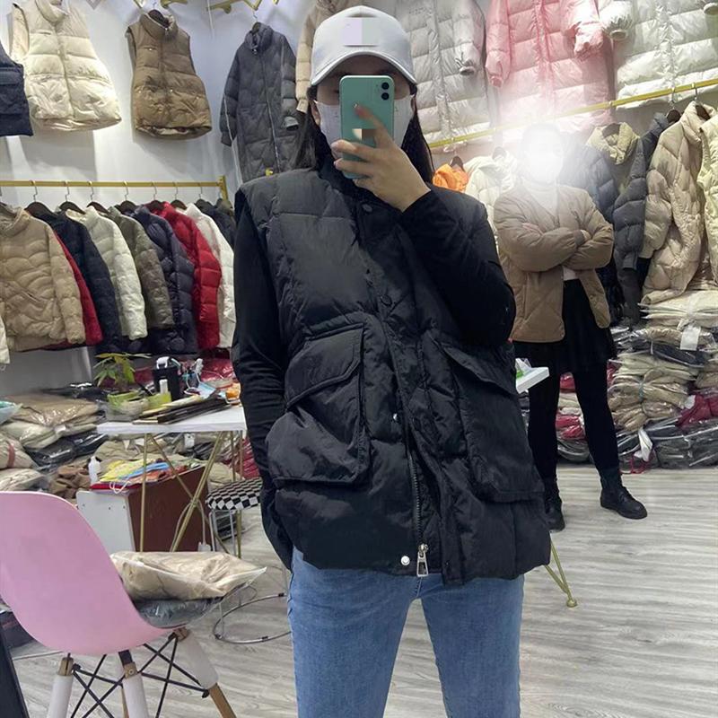 Женская осенне-зимняя куртка на белом утином пуху — фото 10