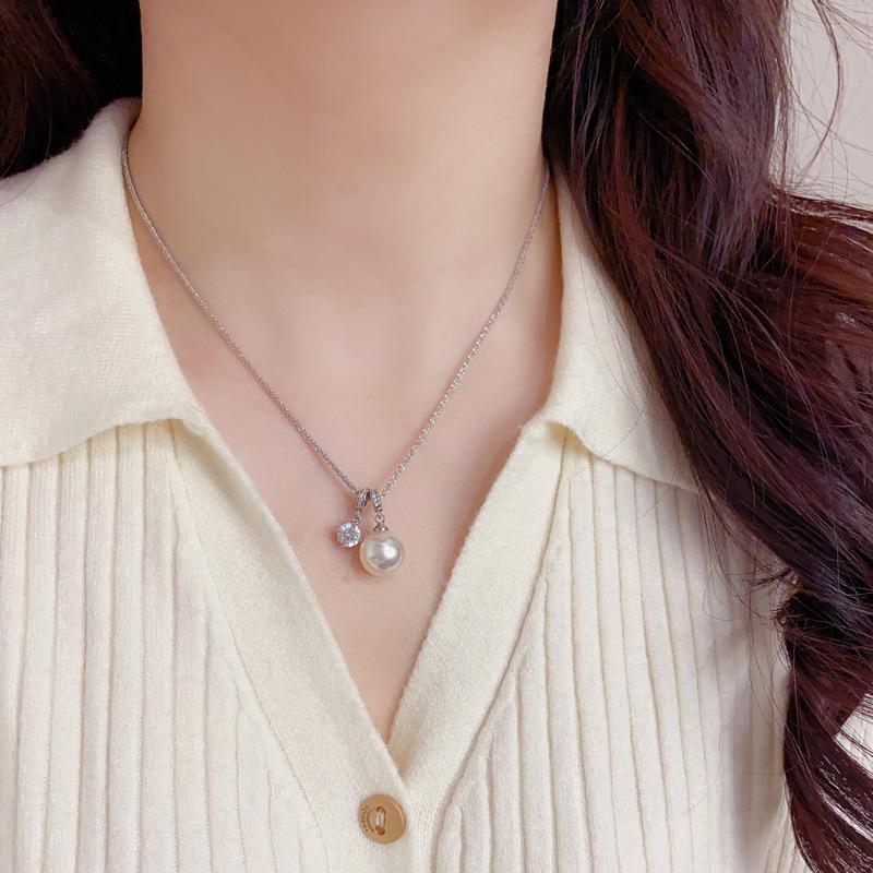 Exquisite Summer Zircon Pearl Necklace - Light Luxury, Versatile & Elegant Clavicle Chain for Women