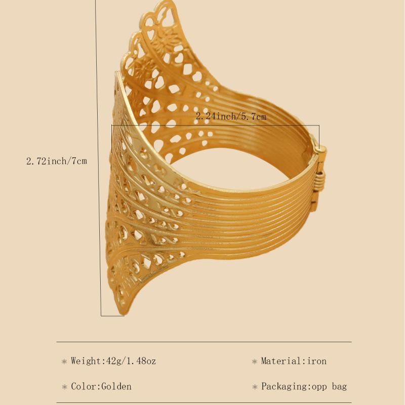 Women's European & American Fashion Metal Hollow-Out Exaggerated Elastic Bracelet Armlet