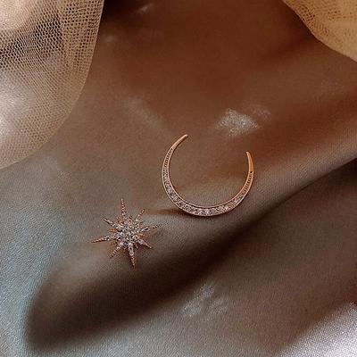 925 Sterling Silver Newest Shiny Star Moon Asymmetric Stud Earring for Lady Party Jewelry Clothing Accessories