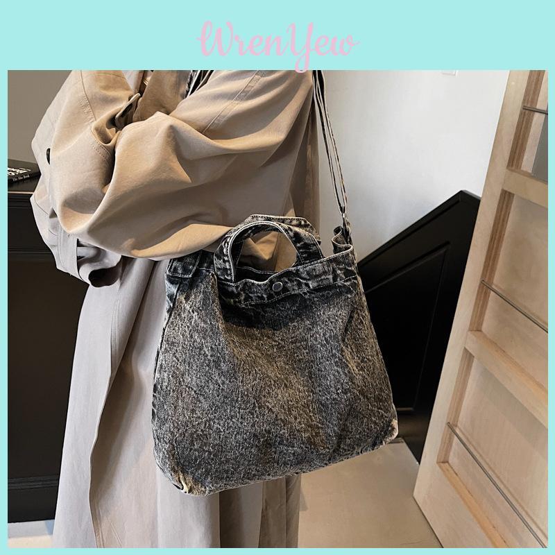 Large Capacity Denim Bag With Magnetic Closure For Casual Travel And Daily Use