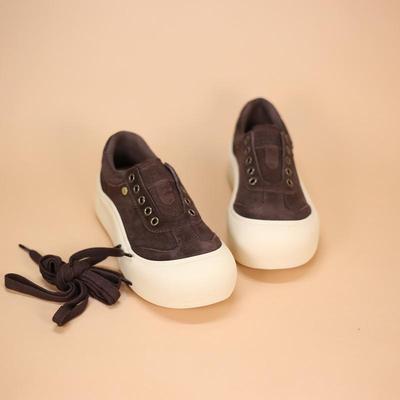Autumn 2025 Women's Slip-On Sneakers: Fashionable Thick-Soled Round-Toe Genuine Leather Casual Shoes