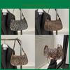 Stilvolle Damen-Achseltasche in angesagten Schwarzbraun und Beige für lässige Herbstmode