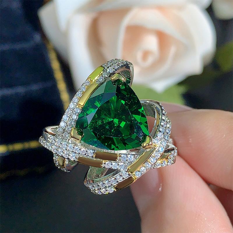 

Комплект ювелирных изделий, ювелирные изделия, ключица, цепочка, кольцо, имитация натурального изумруда, циркон, легкая роскошь, ретро, высокого класса, универсальная, женская