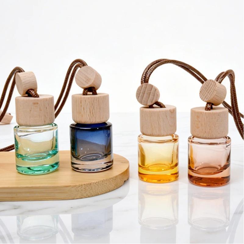 1Pcs Small Round Cap Empty Pendant Ornament Car Essential Oil Diffuser Fragrance Air Freshener Scent Perfume Bottle