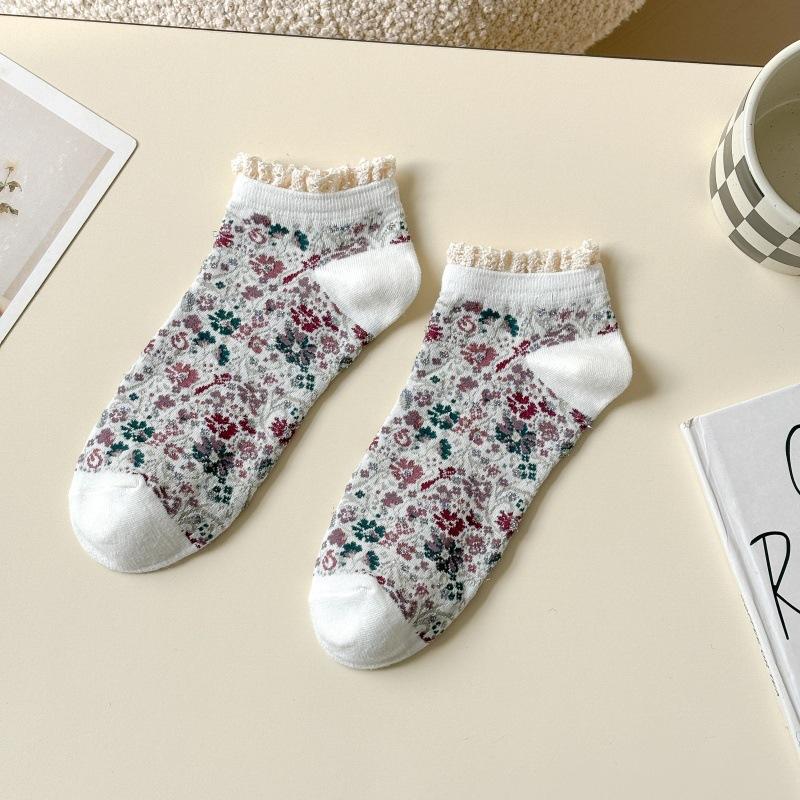 Spring And Summer Socks Japanese Retro Floral Lace Short Tube Women'S Socks Court Style Sweet Women'S Boat Socks Cotton