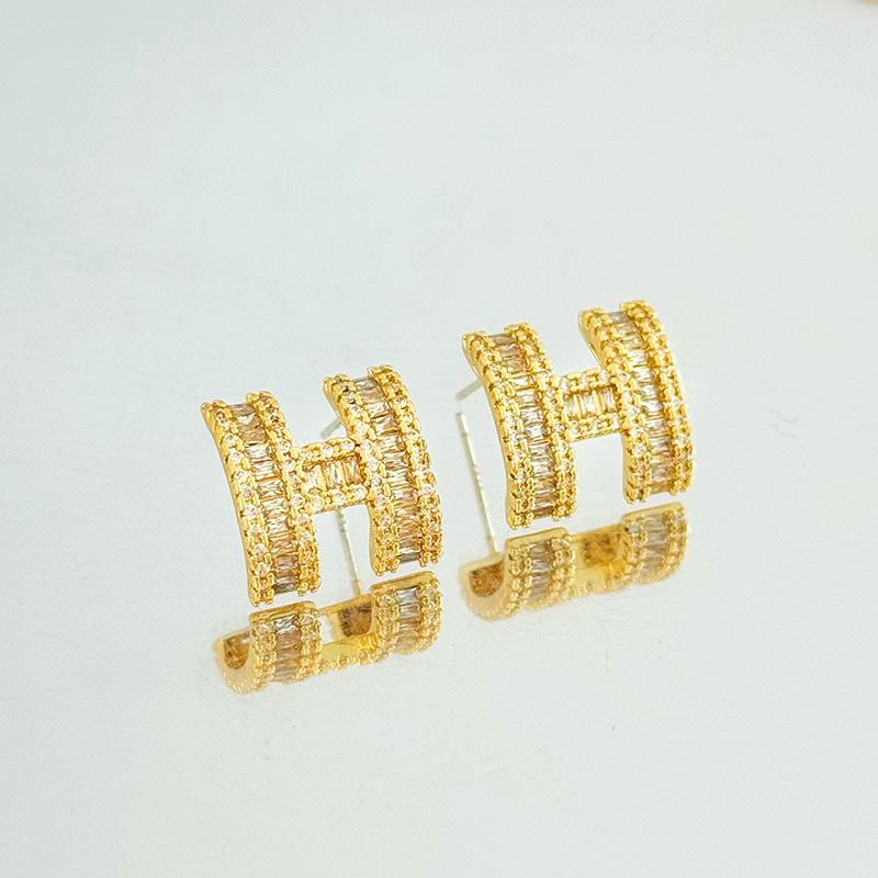 H-Letter Diamond Stud Earrings for Women: New Light Luxury, High-End Korean Fashion