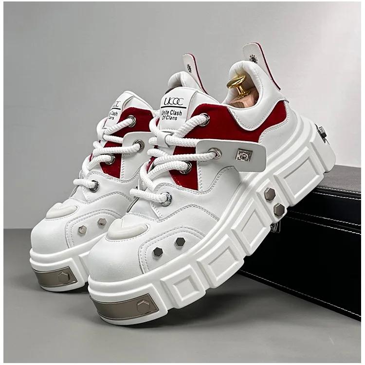 Fashion Autumn New Men's Work  Low-top Casual Shoes Korean Rivets Shoes Men White Breathable Plate Shoes Platform Non-slip Sneakers