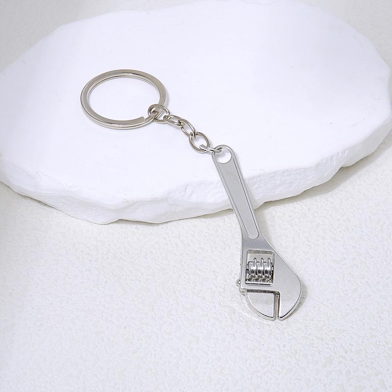 Mini Movable Wrench Zinc Alloy Keychain - Creative Car Pendant Gift
