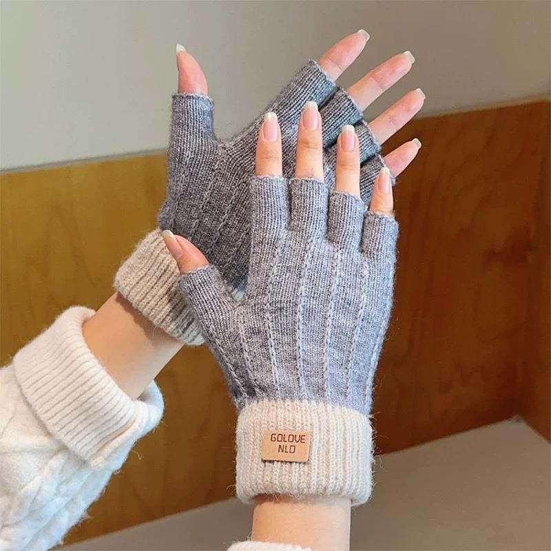 Warm gloves women's autumn and winter camel wool knitted outdoor antifreeze velvet thickened cute