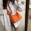 Herbst/Winter Umhängetasche Mode Lässige Schultertasche Ultraleichte Oxford-Tasche Vielseitige Unterarmtaschen