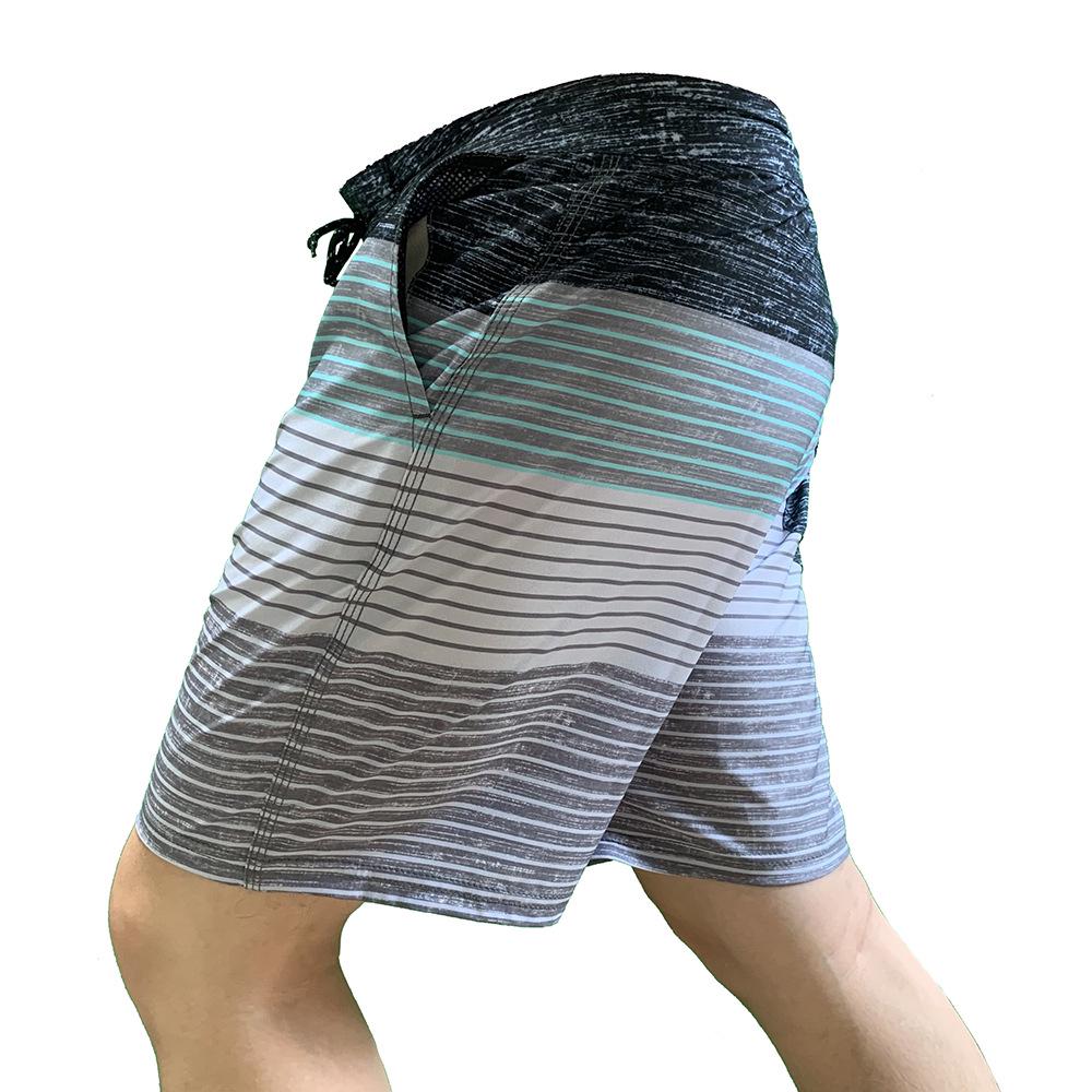 2023 Herren Schnelltrocknende Stretch Surf- & Lauf-Beachshorts, Lässiger Fünf-Punkt-Fitness-Stil