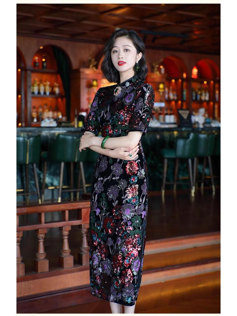 Women's Retro Chinese-Style Autumn Cheongsam with Embroidered Sequin Details