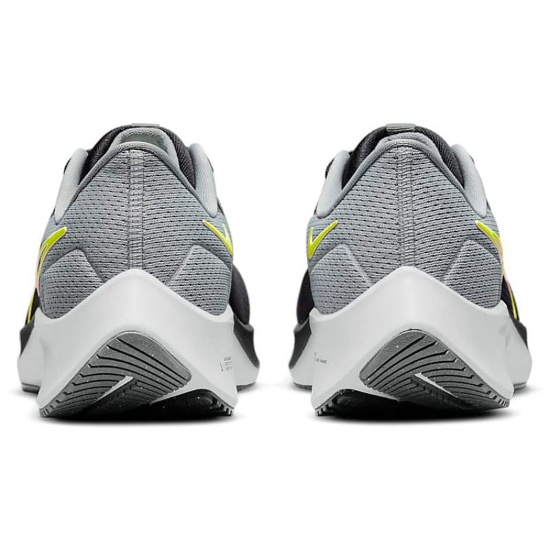 Nike Air Zoom Pegasus 38 Černá Kouřově šedá Volt Tenisky CW7356-005