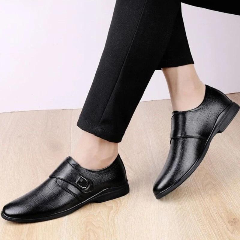 Fashion Business Round Toe Leather Shoes for Men Comfortable Classic Luxury Original Low Price Designer Cowhide Common Man Casual Shoe
