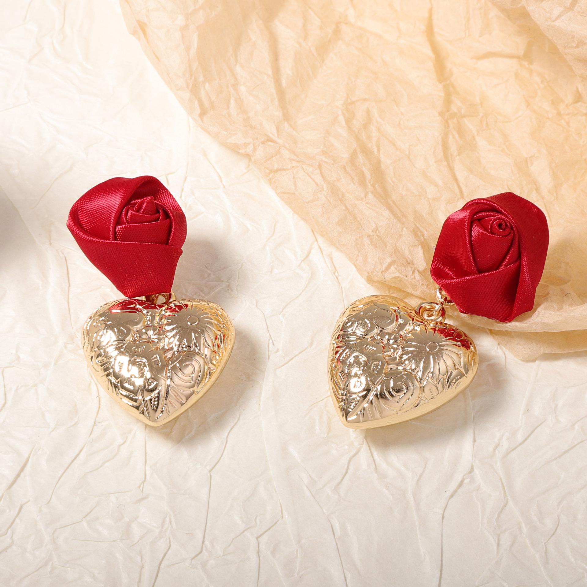 

Valentine s Day high-end design three-dimensional rose CCB multi-style love earrings, light luxury French niche