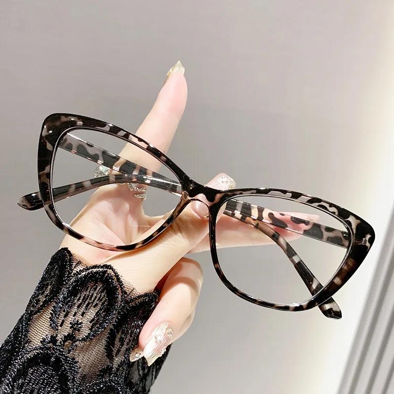 Vintage Cat Eyes Frame Reading Glasses High-end Tortoiseshell Color Presbyopia Glasses Anti Blue Light Transparent Eyeglasses