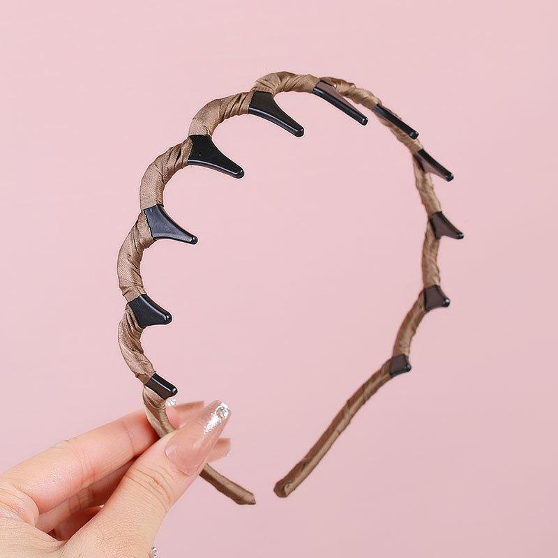 Black Flocked Big Wave Headband with Tooth Comb for Washing Face, Headband for Tidying Up Hair, Hairpin and Headdress