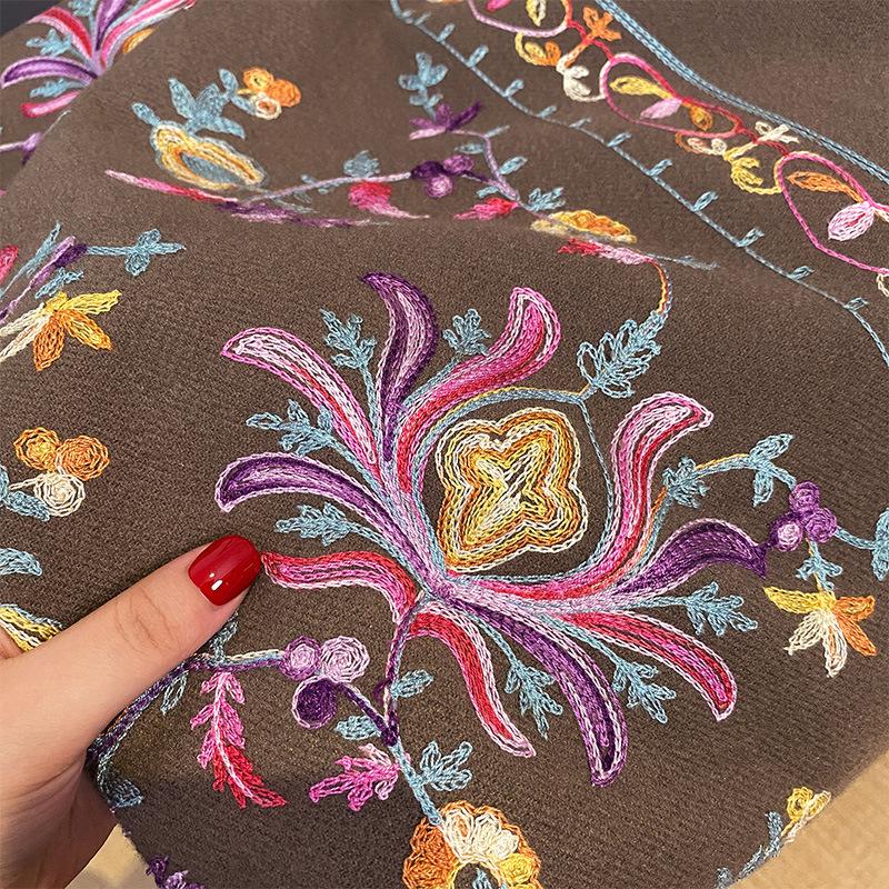 Winter Warm Cashmere Scarf for Women Floral Embroidery Pashmina Blanket Thick Shawl Wrap Neckerchief Elegant Poncho Bufanda