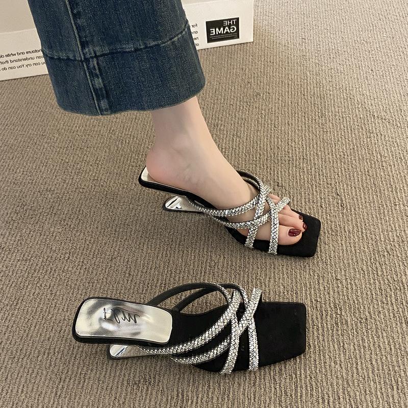 Slope Heel Leopard Print French Stunning Small Cool Slippers Fairy Shoes 2025 New Summer Comfortable Wear High Heel Temperament