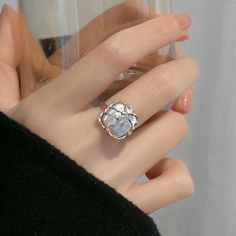 Vine Wrapped Pearl Ring: Women s Adjustable, Trendy, Hip Hop Fashion Statement