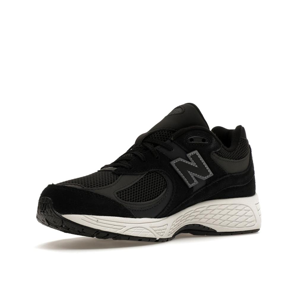 New Balance 2002R Big Kid Black Phantom Kids Sneakers GC2002BK