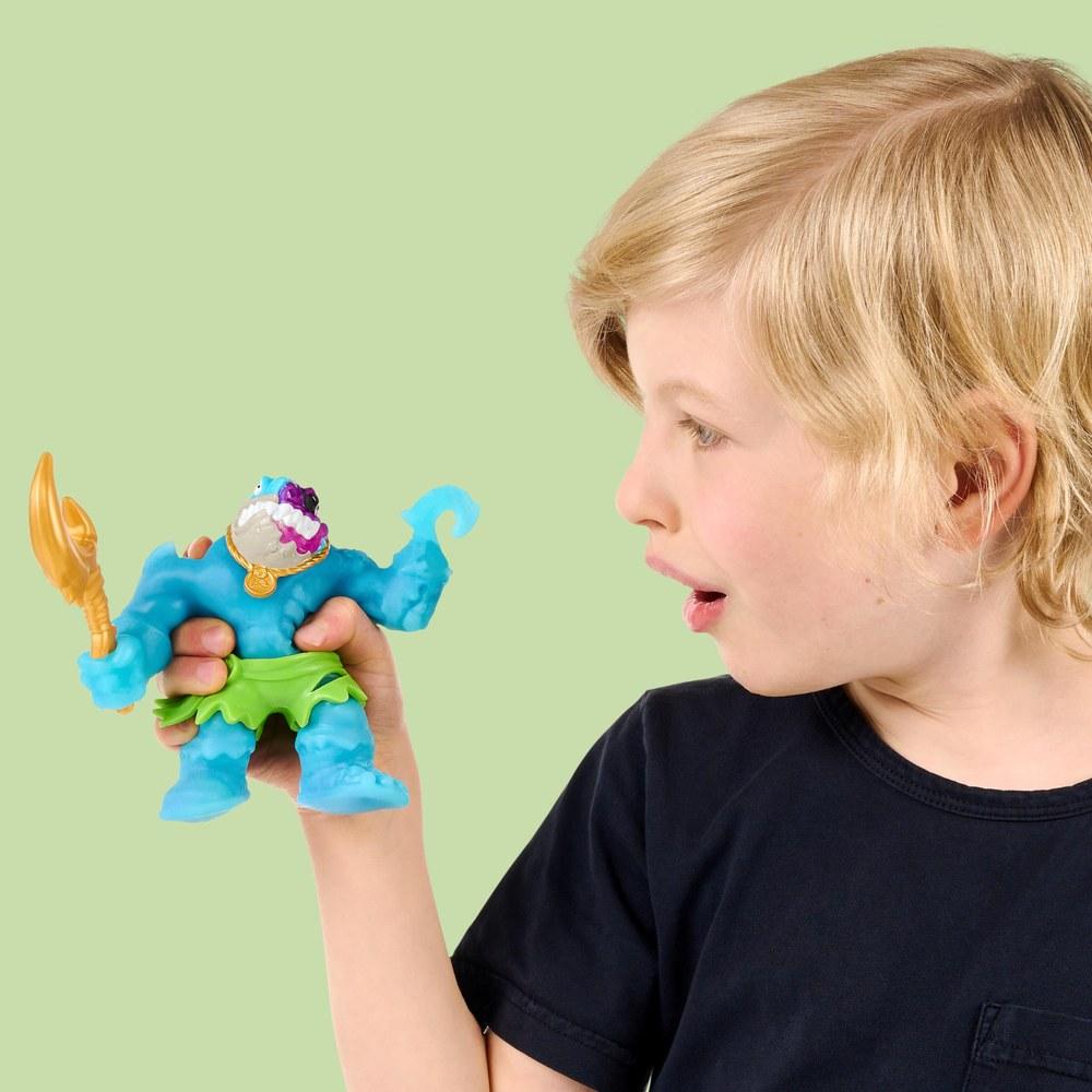 Heroes of Goo Jit Zu Cursed Goo Sea Action Figure Hero Pack Changes Color Extends Up to 3 Times Size 42664