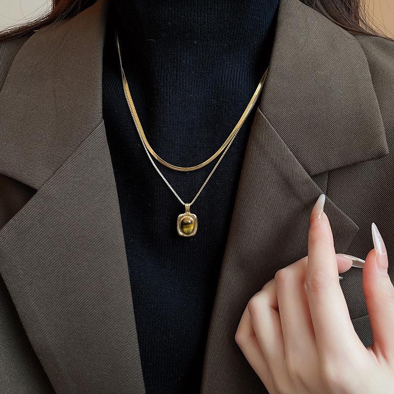 Maillard Tiger Eye Oval Necklace for Women - Light Luxury Autumn/Winter Clavicle Chain Fashion High-End Jewelry