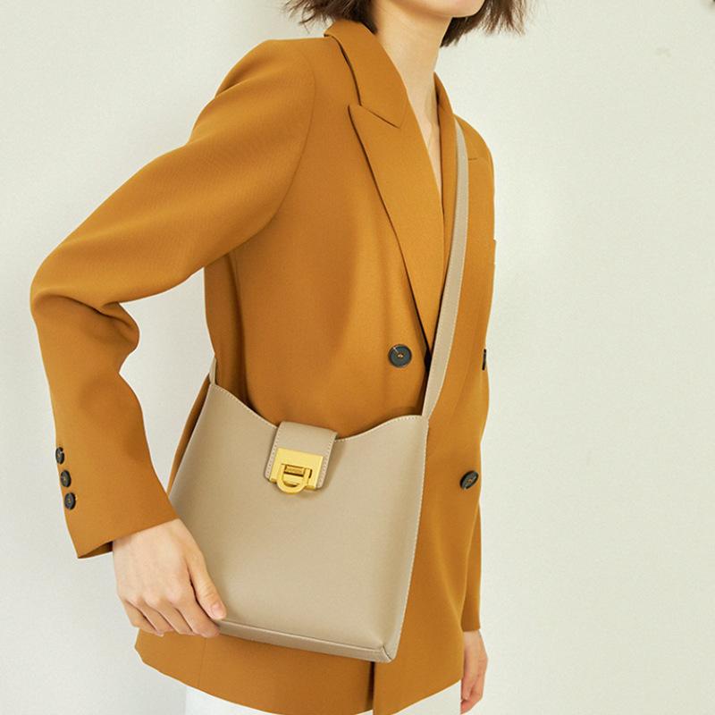 Women's Bag: French Niche Bucket Bag, Women's Single-shoulder Bag, Trendy and Versatile Crossbody Bag