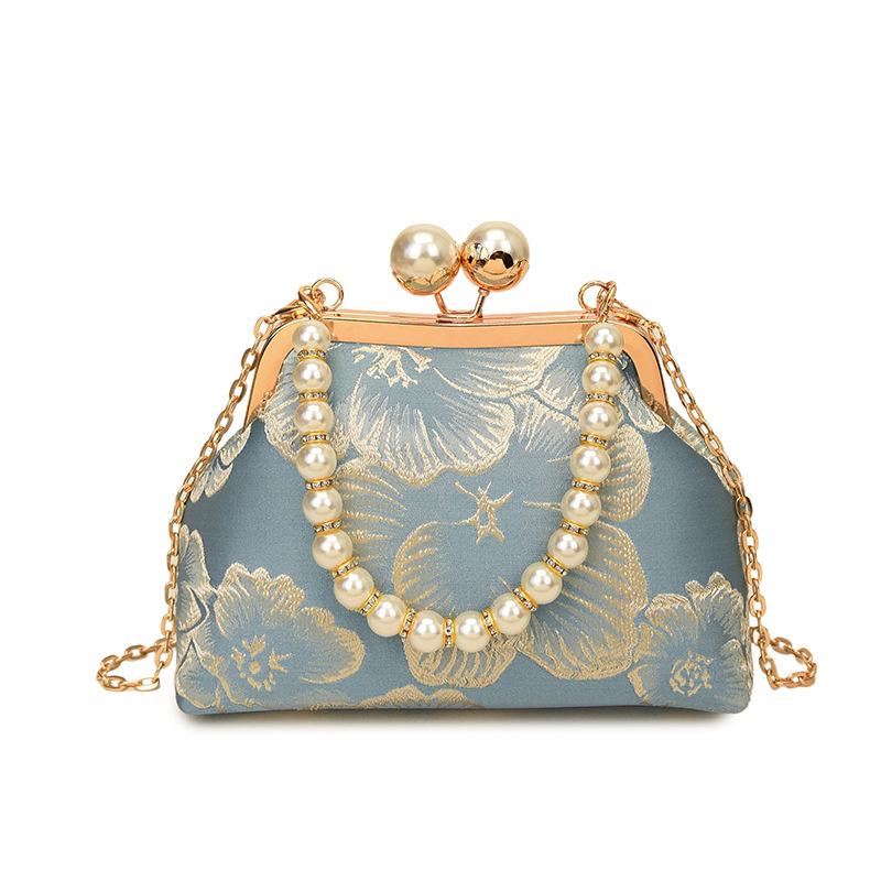 Fashion retro style exquisite embroidery flower imitation pearl chain women's dinner bag versatile shoulder messenger bag