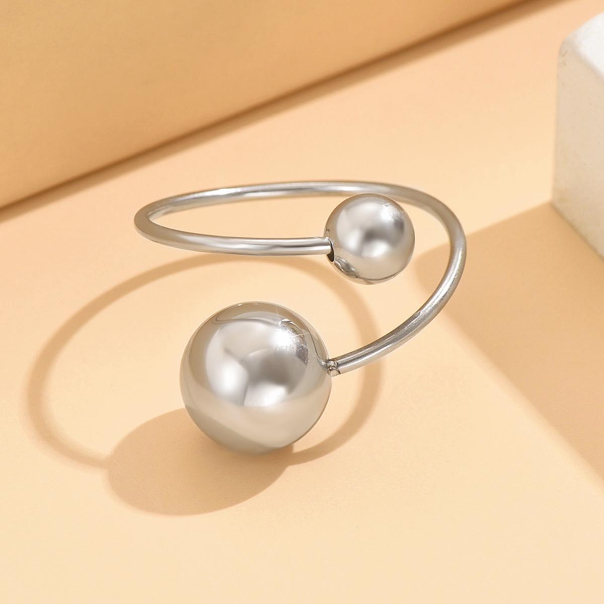 Adjustable Retro Baroque Stainless Steel Round Bead Ring