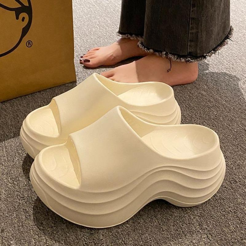 Fashion Women's Summer Thick Bottom Slip-On Sandals Indoor Home Beach Outdoor Wearable EVA Material Comfortable Sensation Flats