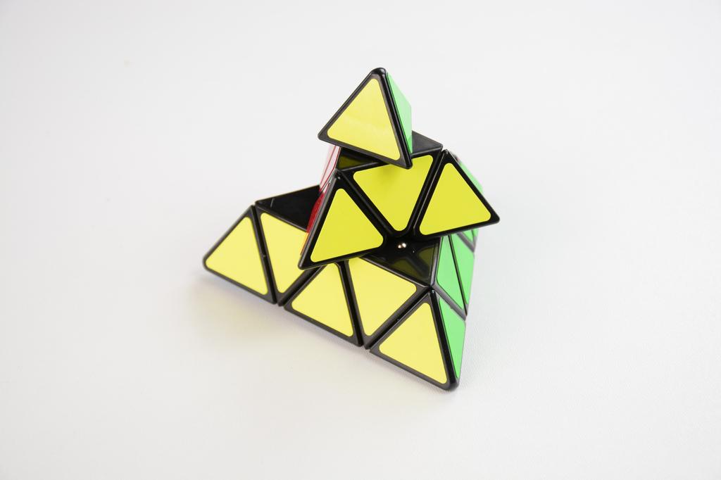 Pyraminx cube colorful precision puzzle gift 3x3x3