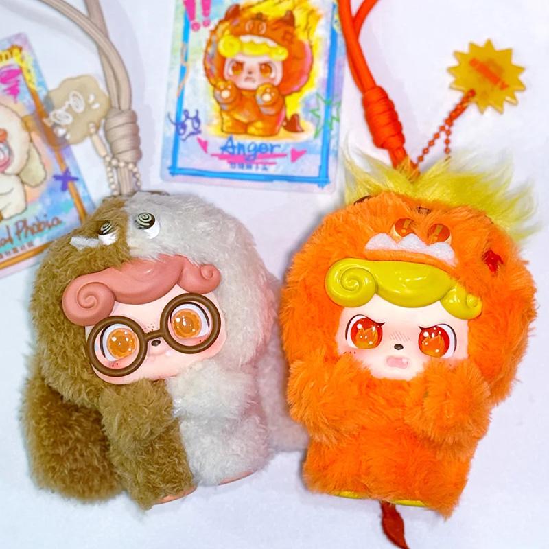 Originální Q.Kid Emoční chlupatá monstra Série Slepá krabička Roztomilá vinylová panenka přívěsek Mystery box Kreslená dekorace Hračky Narozeninový dárek