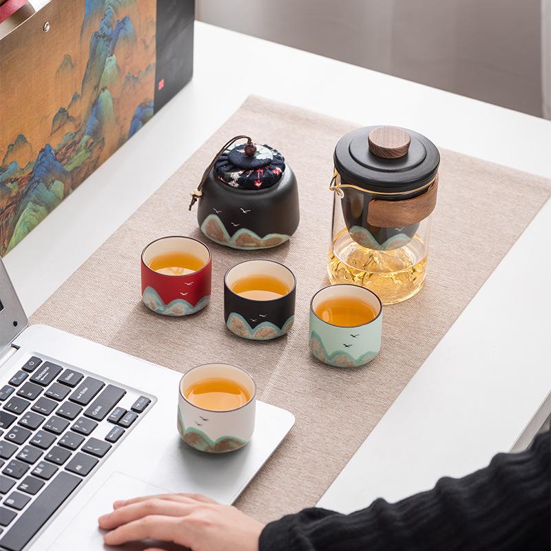Hand-painted Yuanshan Guochao Kung Fu Tea Set, a Complete Set of Gifts, High-end Business Gifts, a Pot of Four Cups for the Leader Teacher's Father