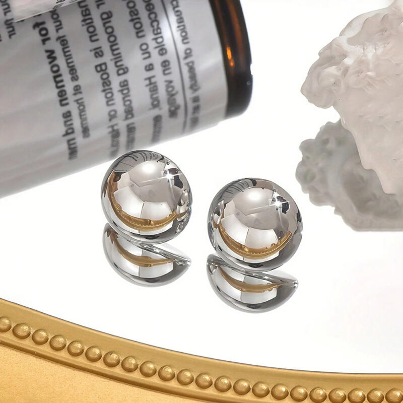 Simplicity Shiny C-Shaped Round Earrings for Women Ladies New Metal Semi-Circle Stud Earrings Fashion Commute Jewelry Wholesale