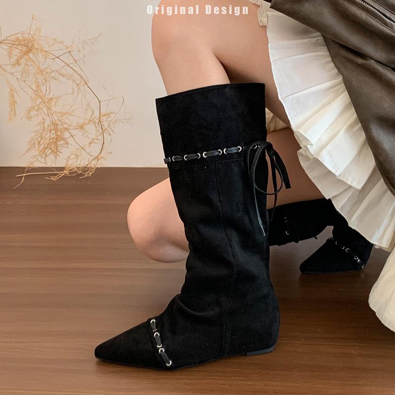 

Ботинки в стиле пустоши с острым носком и внутренней платформой для увеличения роста, детские, 2025, новые, летне-осенние, тонкие, ковбойские полусапоги на подкладке 40 чёрный