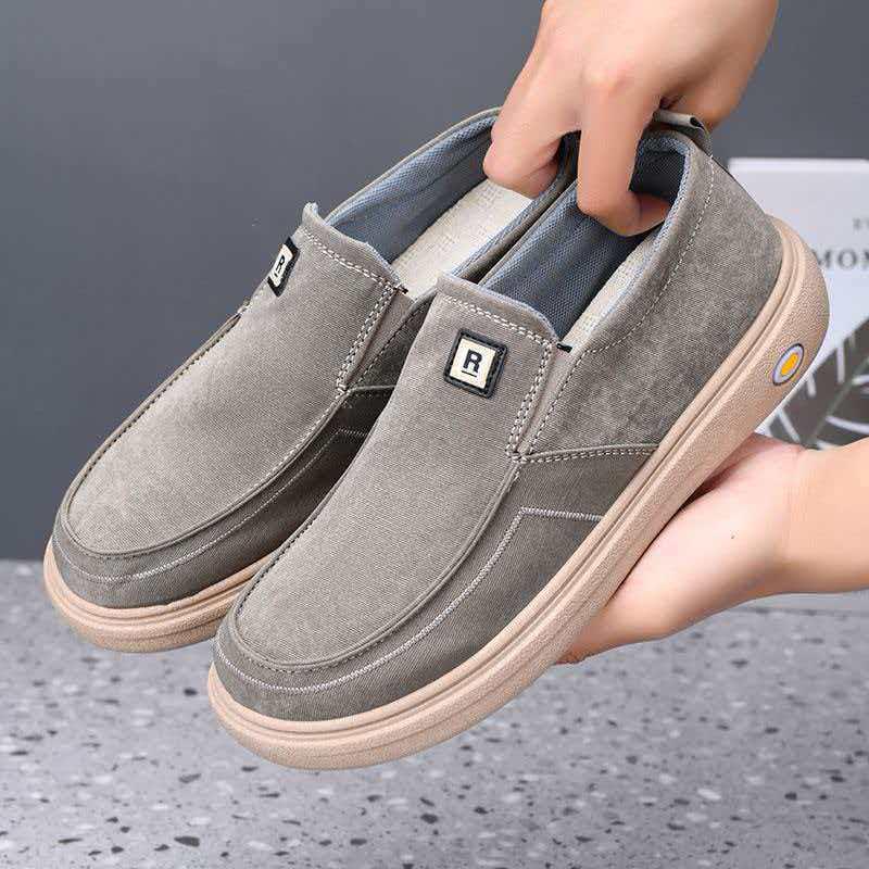 2026 Men s Spring Slip-On Canvas Shoes: New Comfortable, Soft-Soled, Versatile Lazy Shoes Size 42 серый