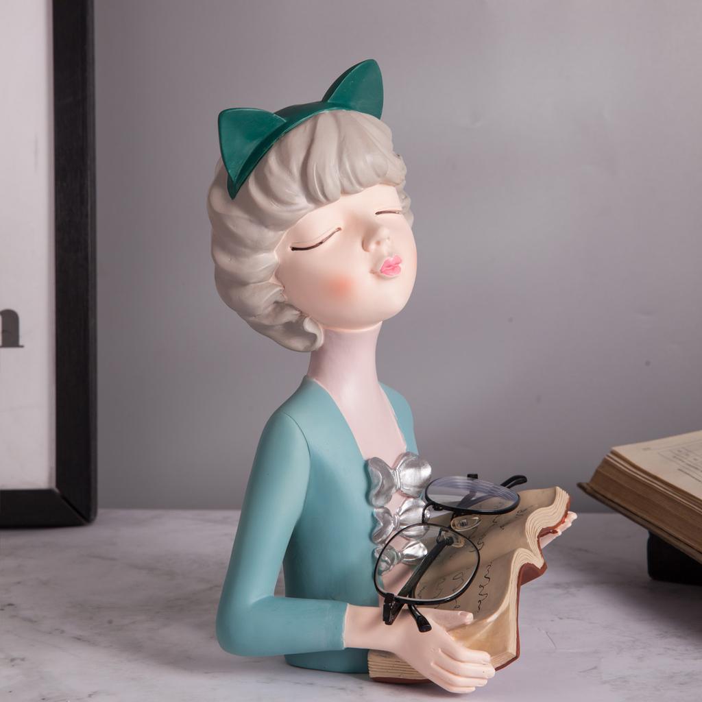 1 Pc Charming Modern Girl Statue - Resin Figurine  - A Stylish Decor Accent for Your Home Living Room, Room Office Decoration So