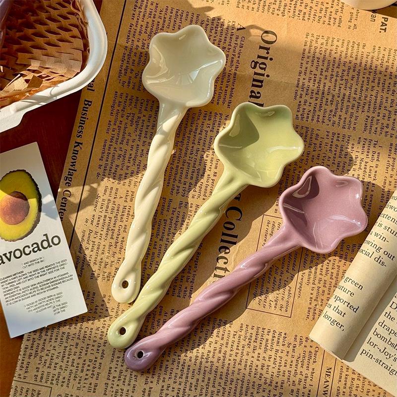 Ceramic Star Shaped Spoon Twisted Spoon Cute Long Handled Cream Design Coffee Stirring Spoon