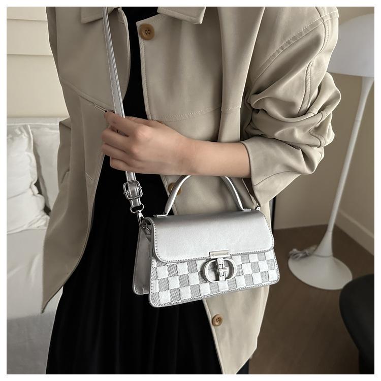 2024 Trendy Retro Crossbody Bag: Versatile High-End Fashion Small Square Women's Shoulder Handbag