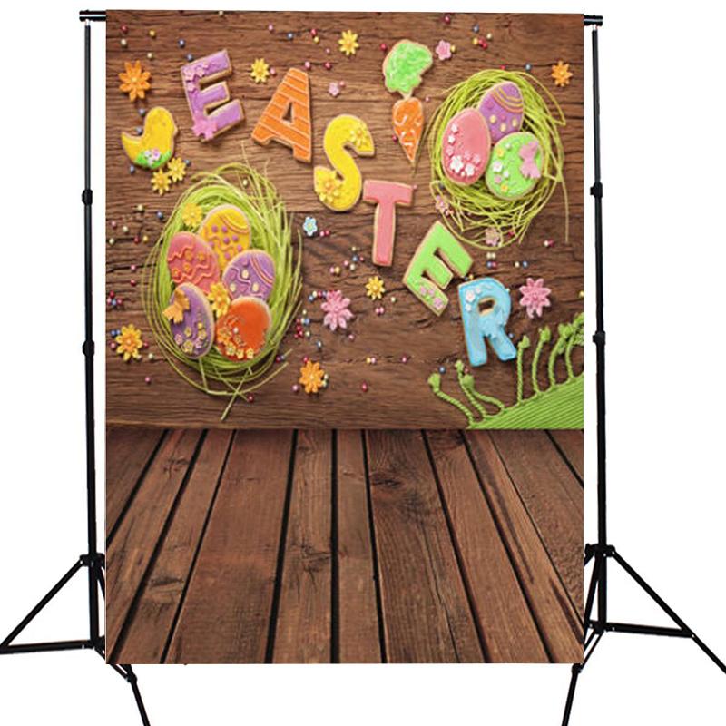 

Пасхальне яйце. Цегляна стіна. Фотозйомка. Задник. Фоновий реквізит