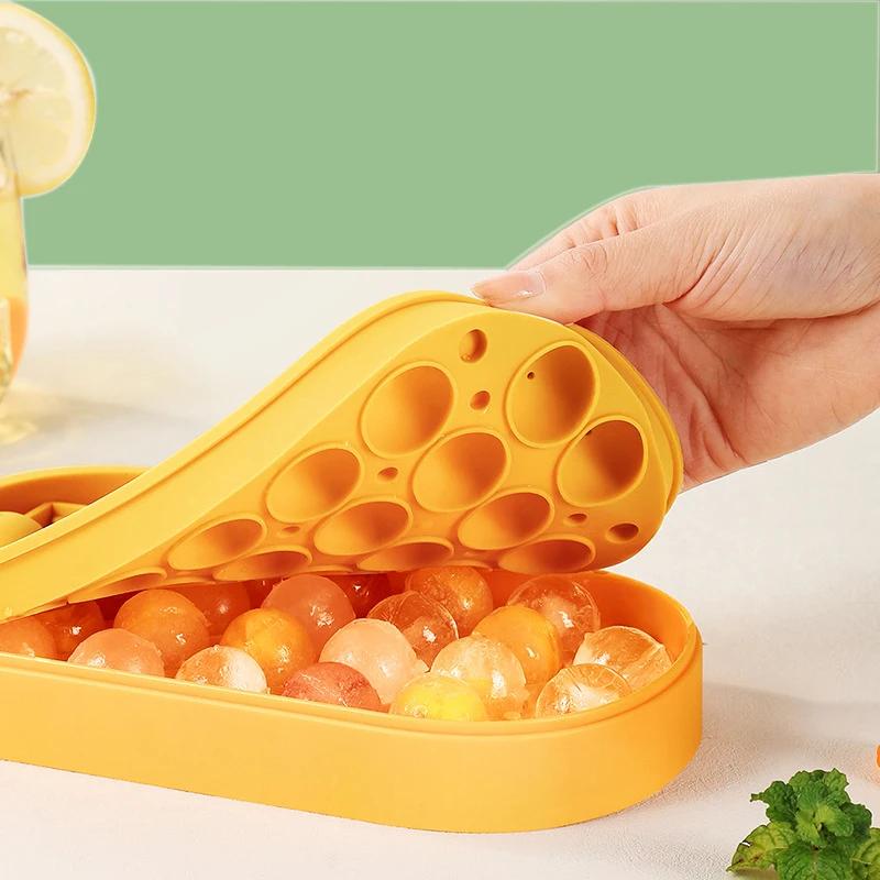 1sets Ice Cube Tray With Case, Lid and Spoon, BPA Free,Silicone Sphere Whiskey 1.5cm Ball Ice Cube Mold Popsicle Sticks Ice Tray