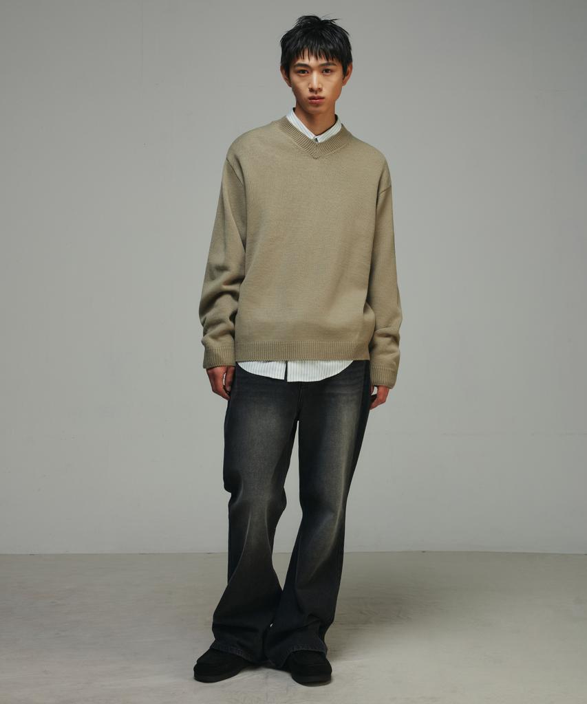 SIGNATURE V-Neck Relaxed Knit [Khaki Gray]