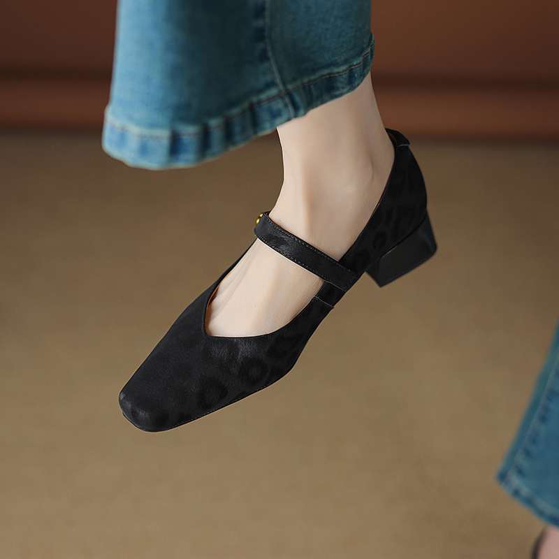 Krazing Pot Sheep Skin Summer Spring Autumn Med Heels Buckle Straps Women Leopard Patterns Square Toe Shallow Pumps