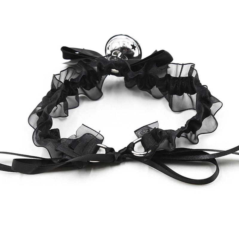Lace Eye Veil: Half-Face Mask for Flirtatious Appeal and Light Blocking.