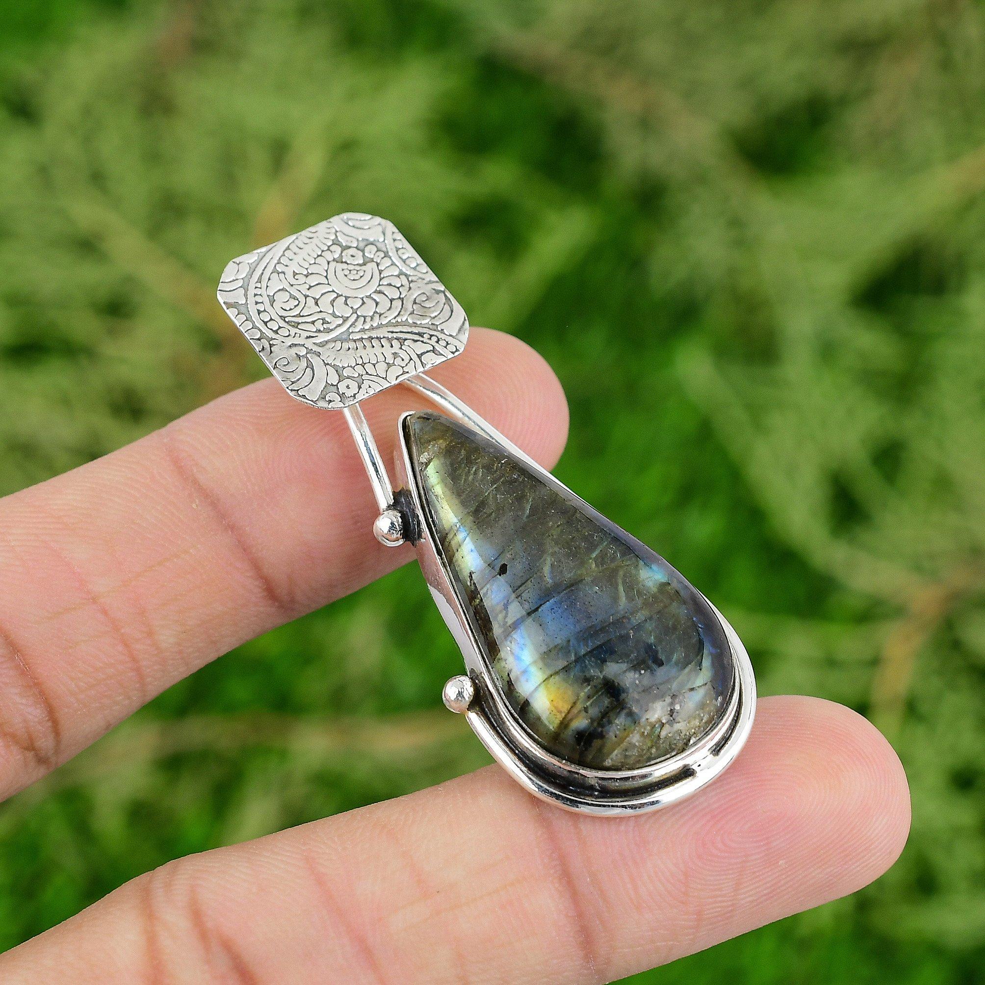

Labradorite Pendant Beautiful Gemstone Jewelry 925 Sterling Silver Pendant Handmade Pendant Gifts For Wife