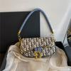 Satteltasche Damen neue Mode vielseitig hoher Sinn Unterarmtasche Damen Tasche Buchstabe Schulter Umhängetasche