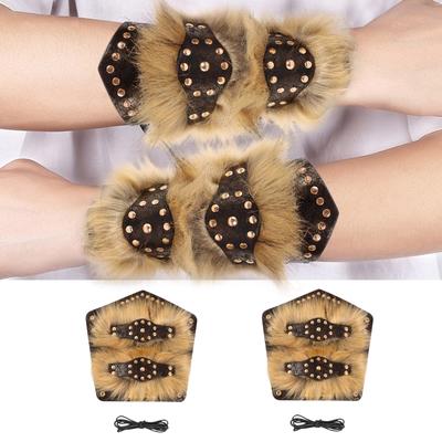 Nietenbesetzte Handgelenkschützer Zubehör PU-Leder Handgelenksmanschette mit Nieten Verstellbare Armbänder für Motorradfahren